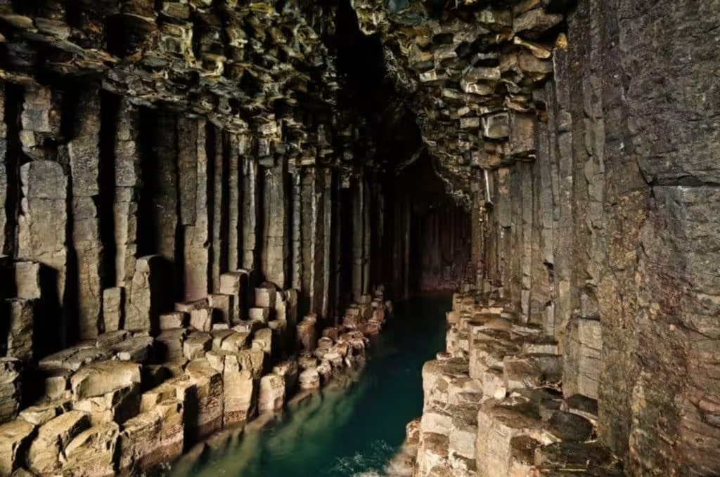 Fingal's Cave en Ecosse